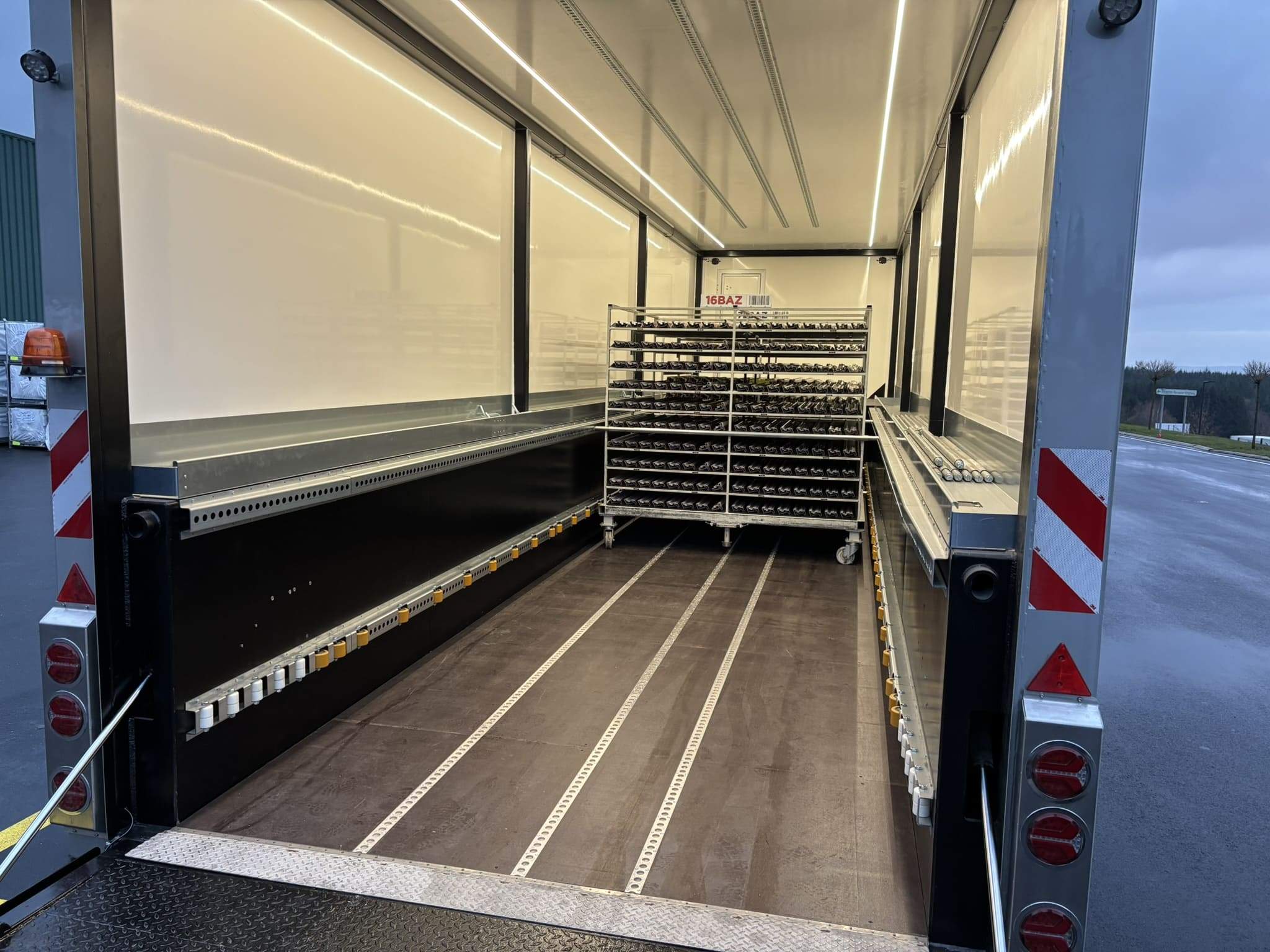 Binnenlader met rollenssyteem en telescoopstangen 